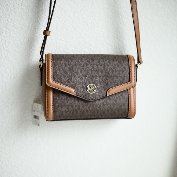 MK Michael Kors Logo Freya Brown Acorn Crossbody Bag NEW - Picture 3 of 15